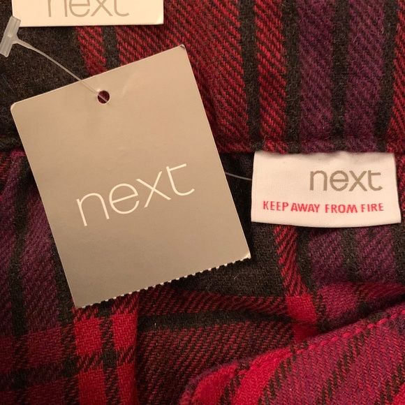 NEXT UK Girls Red Plaid Pleated Poly/ Wool Blend Skirt Size 11 YRS - Picture 8 of 9